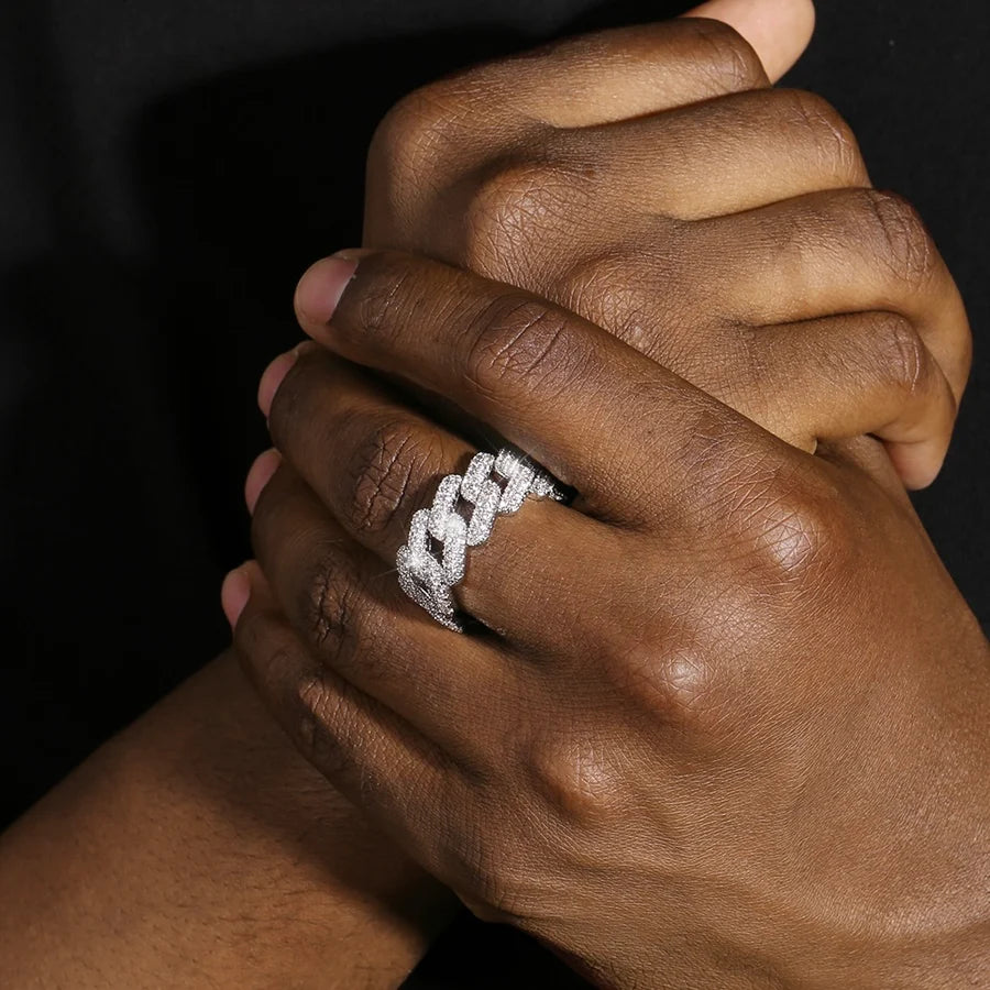 DIAMOND PRONG RING - WHITE GOLD