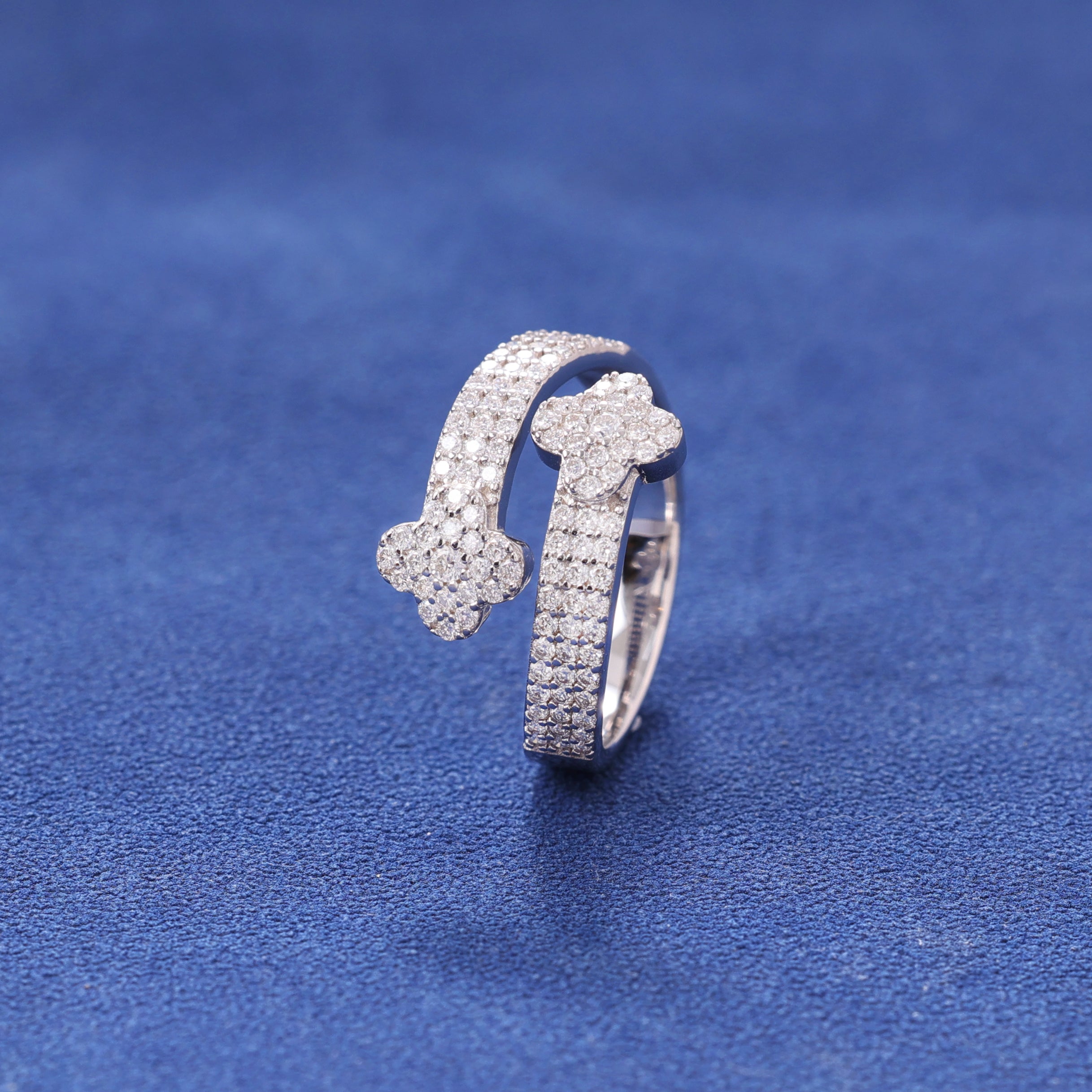 MOISSANITE CLOVER RING - 925 SILVER