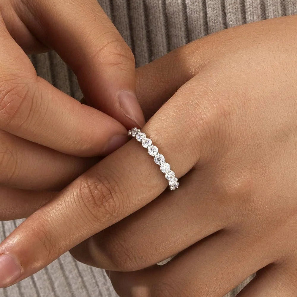THIN ETERNITY RING - WHITE GOLD